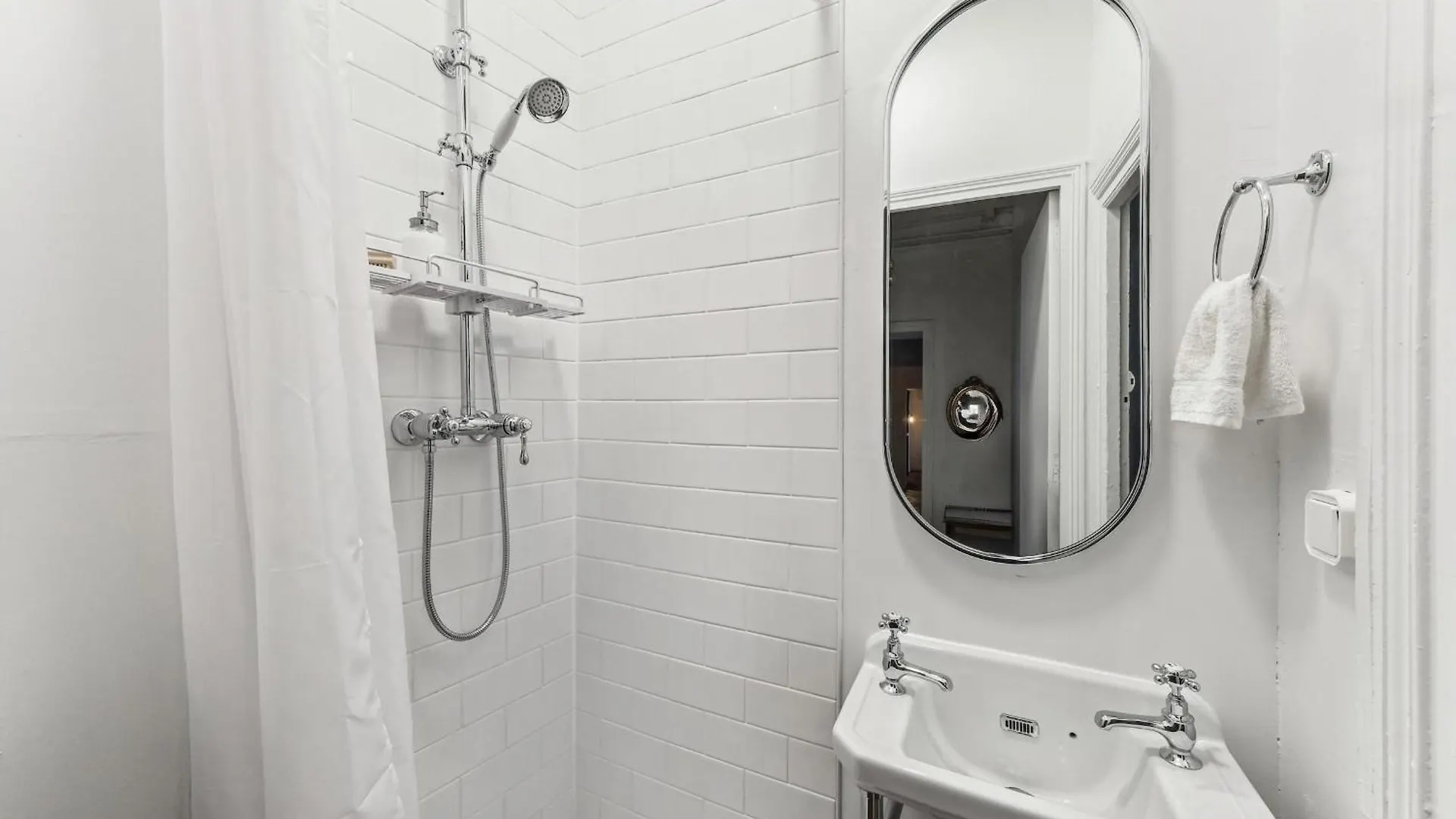 Apartment Bnbnova - 4Br - Le Marais & Hotel De Ville Paris